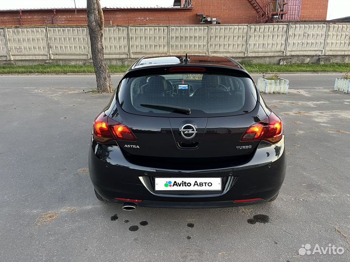 Opel Astra 1.6 AT, 2011, 147 126 км