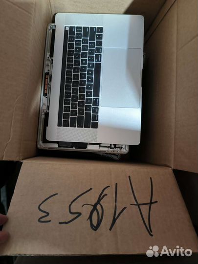 Топкейс Mac book Top case A1953