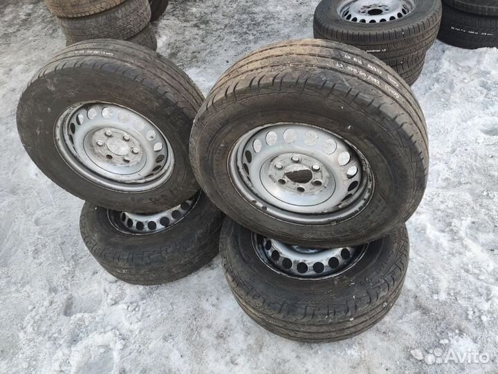 Колесный диск с резиной MB Sprinter w906 2016 год