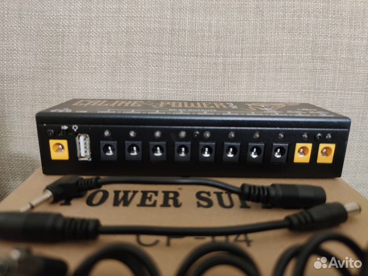 Блок питания для гитарных педалей