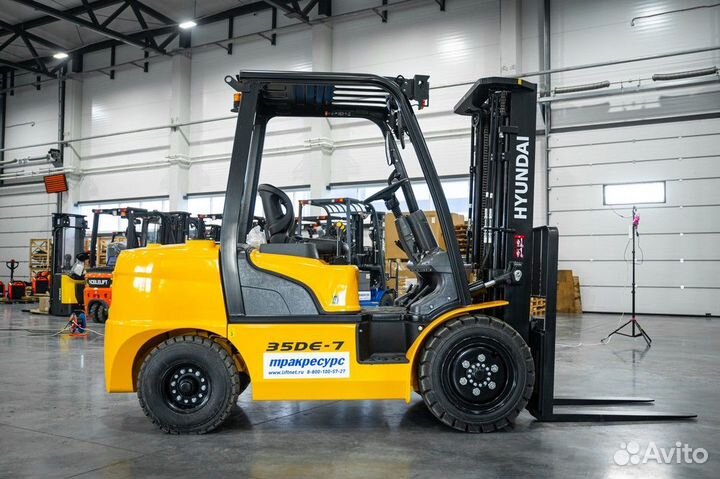 Вилочный погрузчик Hyundai 35DE-7, 2023