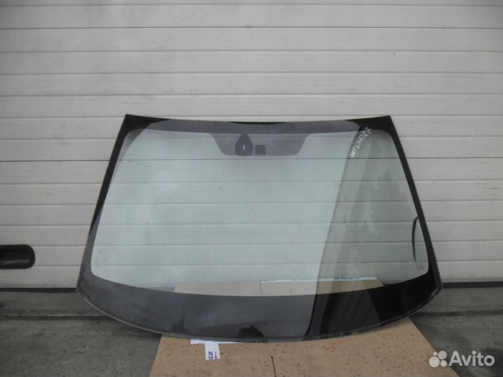 Лобовое стекло Митсубиси Аутлендер