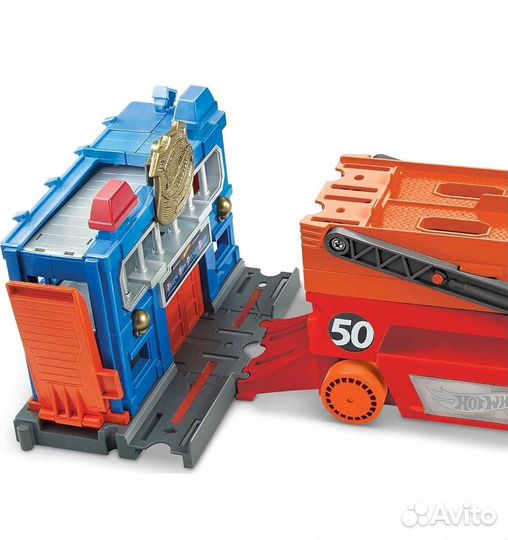 Автовоз Hot Wheels mega truck из Финляндии