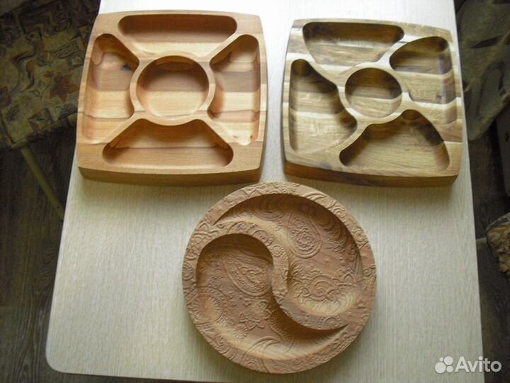 Менажницы, поднос и блюда пасхальные