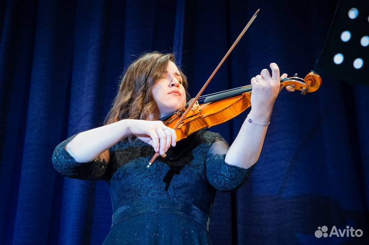 Скрипка на праздник / Скрипач на праздник