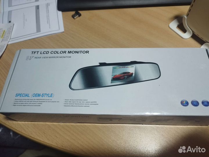 Зеркало заднего вида с монитором