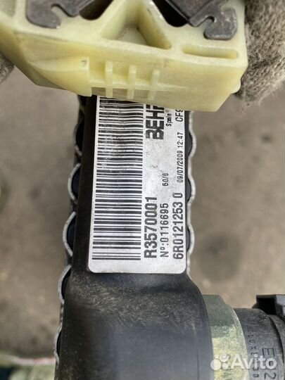 Радиатор охлаждения Volkswagen Polo MK5 6R0807109D