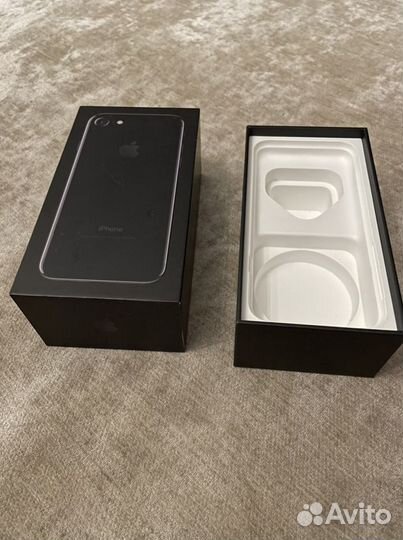 Оригнальная коробка от iPhone 7 256 GB Jet Black