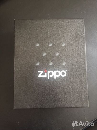 Бензиновая зажигалка zippo - оригинал