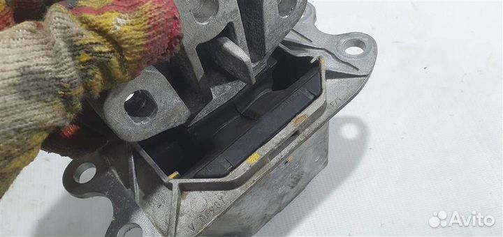 Опора кпп левая Mini Clubman F54 2014