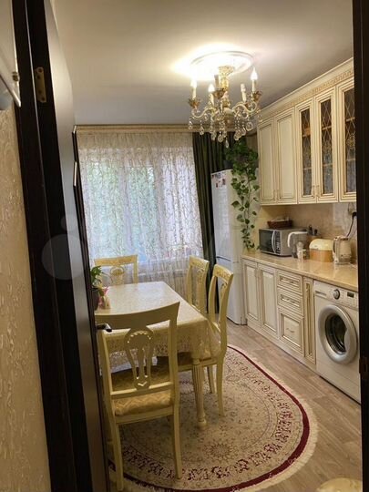 2-к. квартира, 76 м², 2/9 эт.