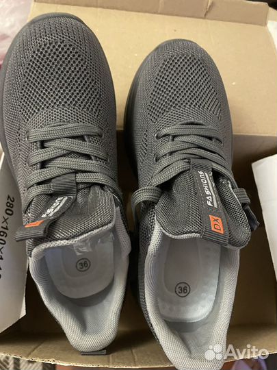 Кроссовки 36 размера