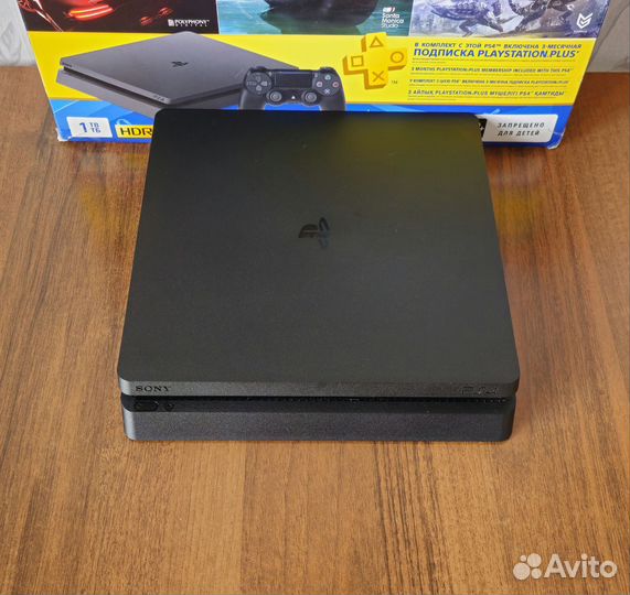 Sony PS4 Slim 1Tb