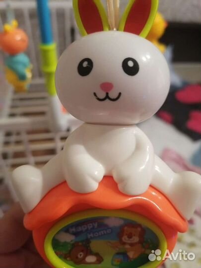 Мобиль на детскую кроватку