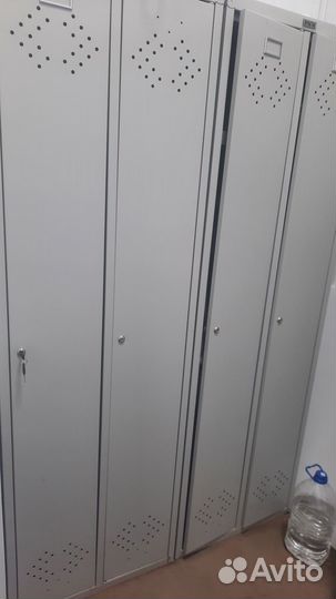 Шкаф металлический для одежды бу