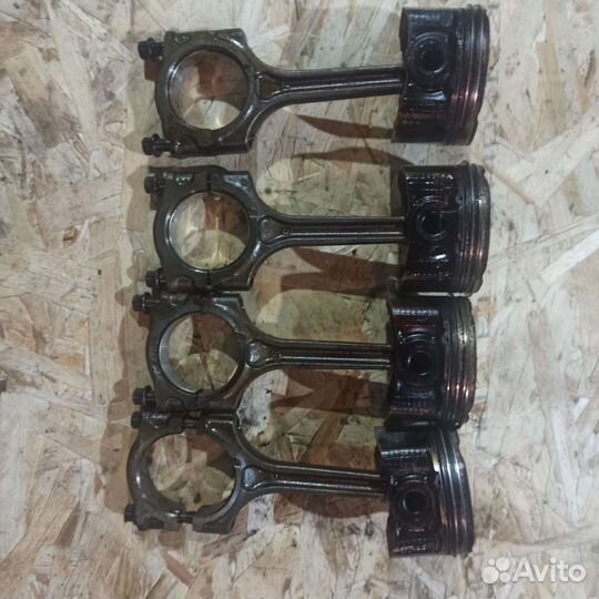 Поршень мазда 3 bk 1.6 z6