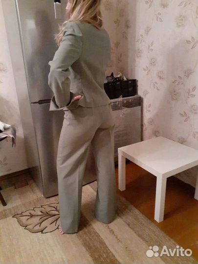 Костюм брючный