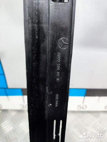 Б/У Рамка радиатора#001