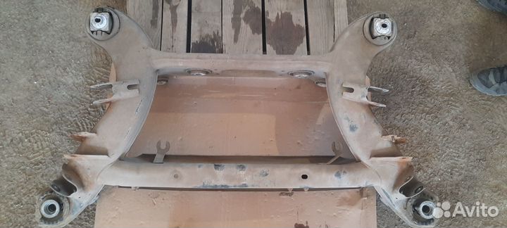 Балка задняя задний мост Mercedes GLK X204