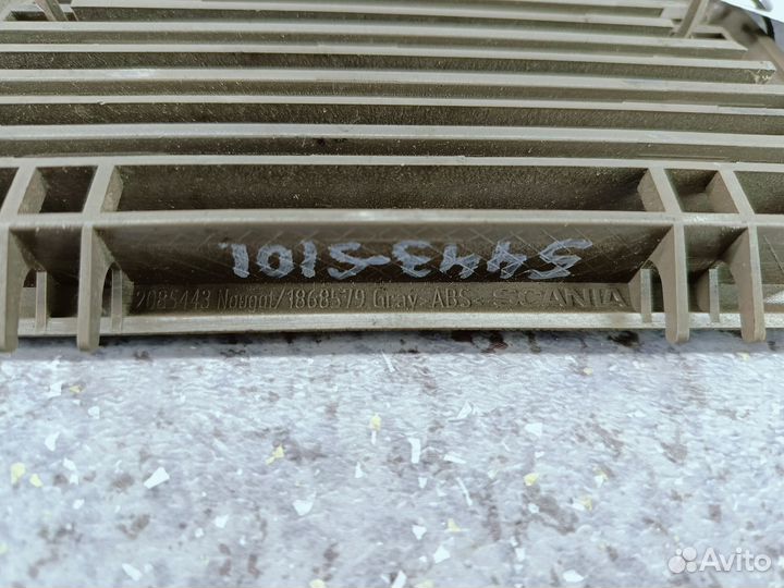 Решетка задней стеновой панели кабины scania