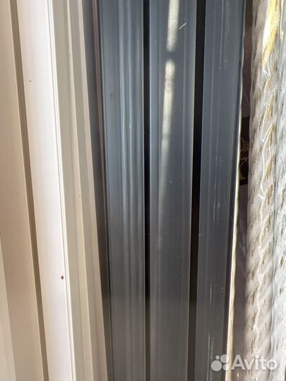 Потолочные карнизы черные