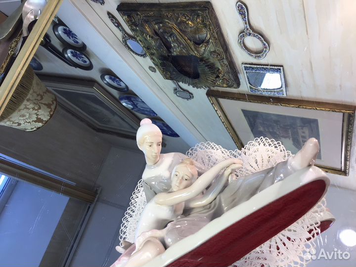 Фарфоровая композиция балет антик