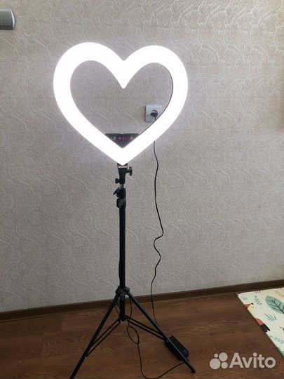 Кольцевая лампа со штативом