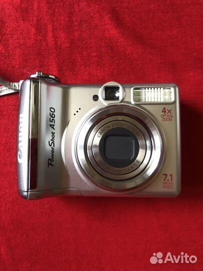 Компактный фотоаппарат canon