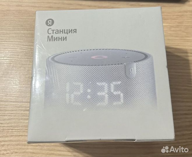 Яндекс станция мини с часами