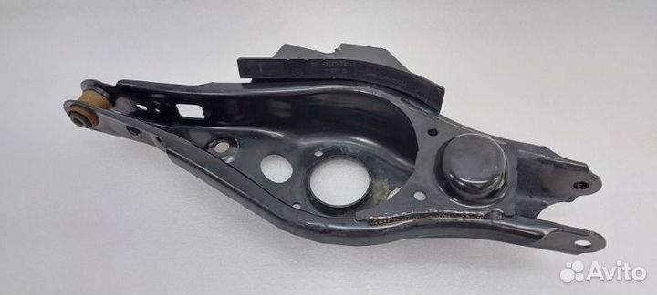 Рычаг подвески задний правый Lexus Nx300H Z10