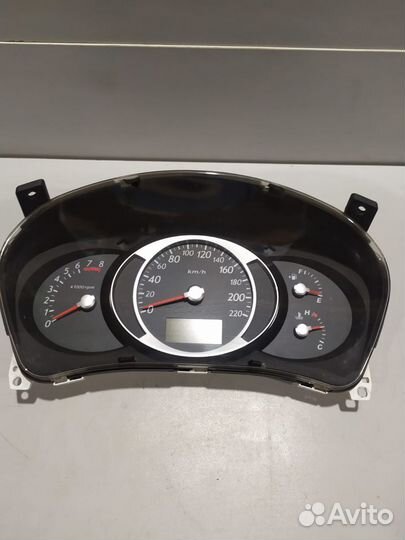 Панель приборов Hyundai Tucson 2005 2.7 л 4 WD
