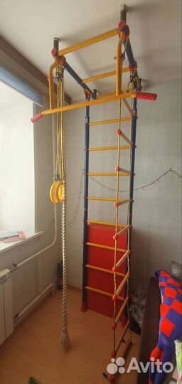 Детская шведская стенка