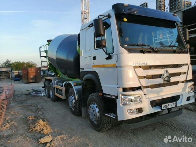 Водитель автобетоносмесителя миксера