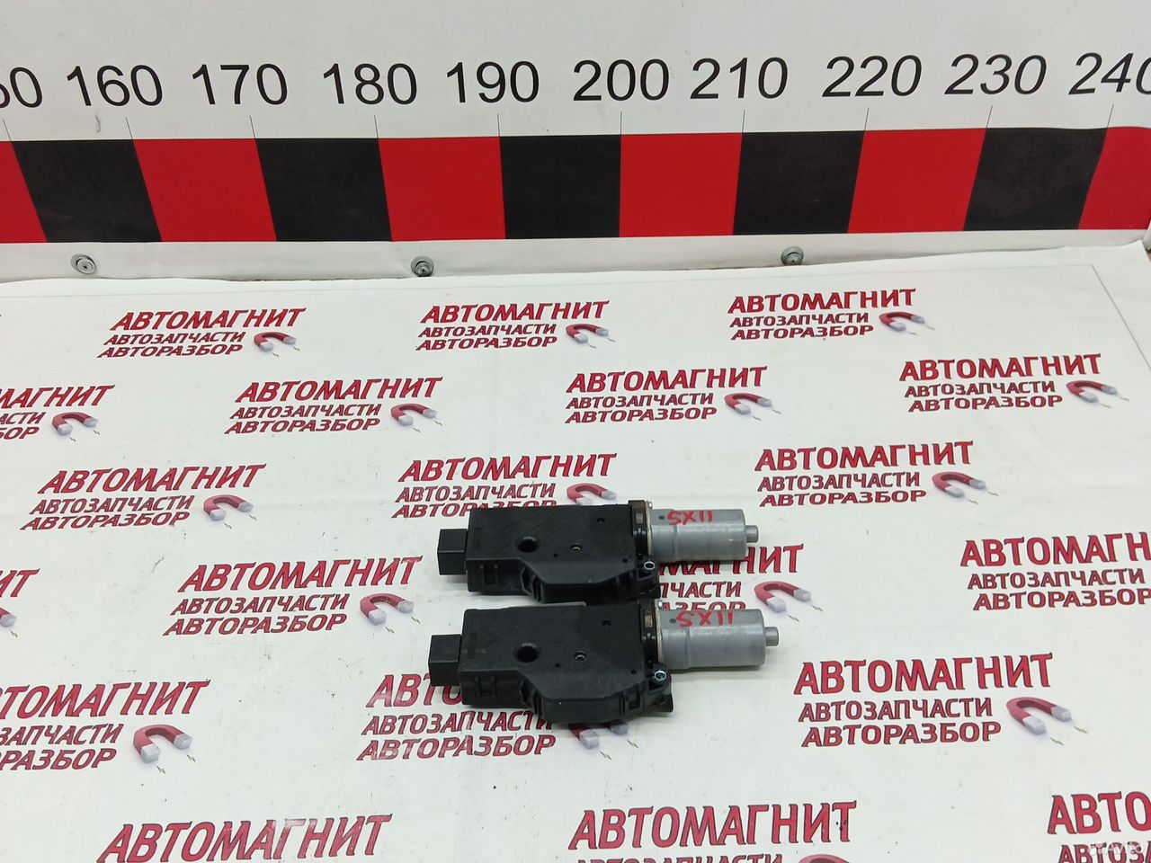 Моторчик люка Джили Кулрей SX11