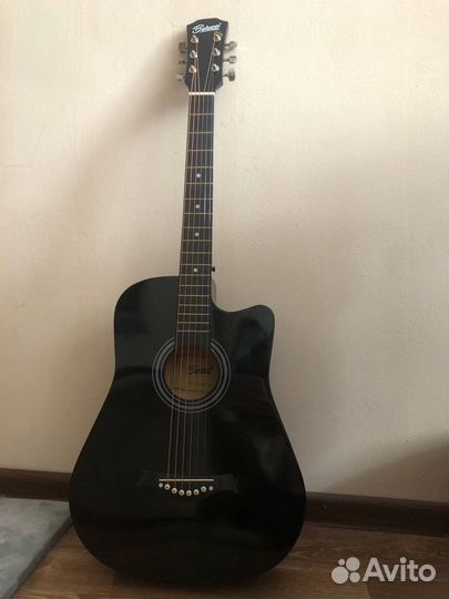 Акустическая гитара