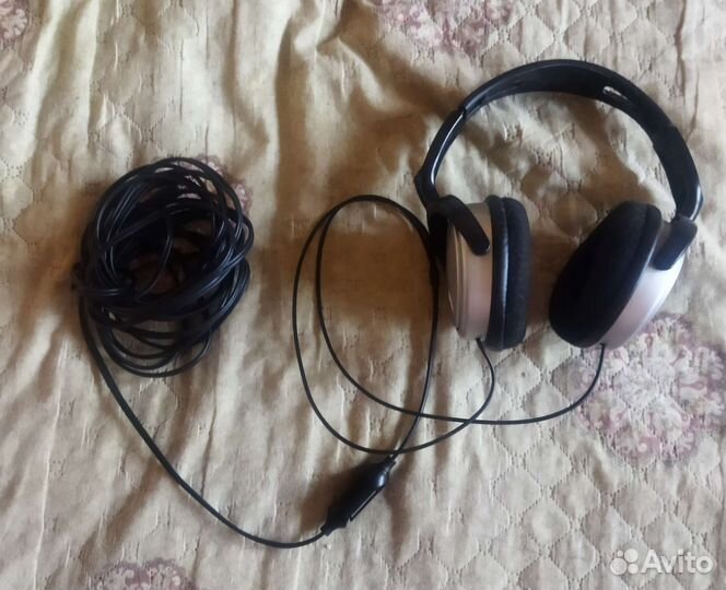 Наушники разные