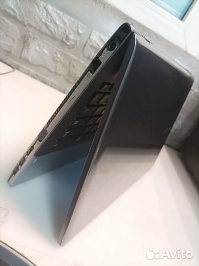 Ноутбук для игр 4ядра/5GB/2 видеокарты SSD+HDD