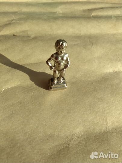 Писающий мальчик