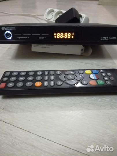 Спутниковый ресивер GS6301 HD Триколор тв