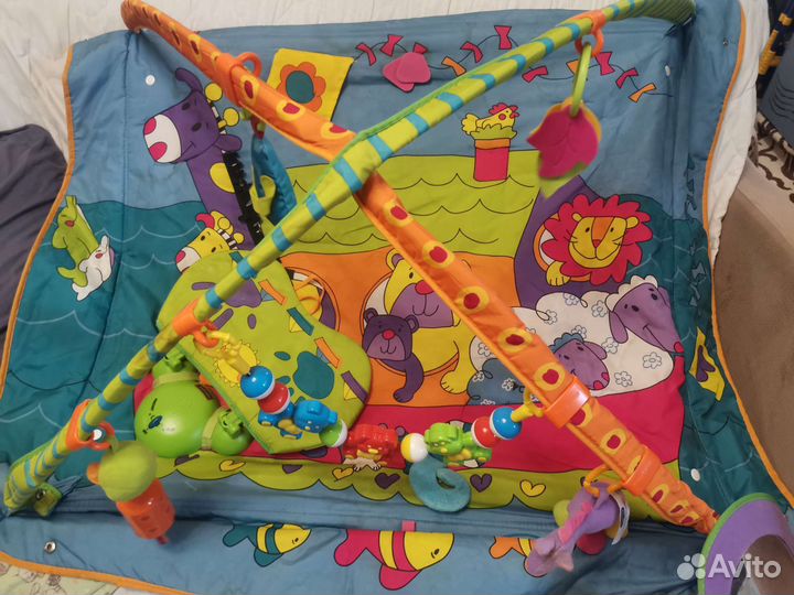 Развивающий коврик tiny love