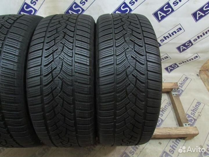 Goodyear UltraGrip Performance Gen-1 225/50 R17 96R