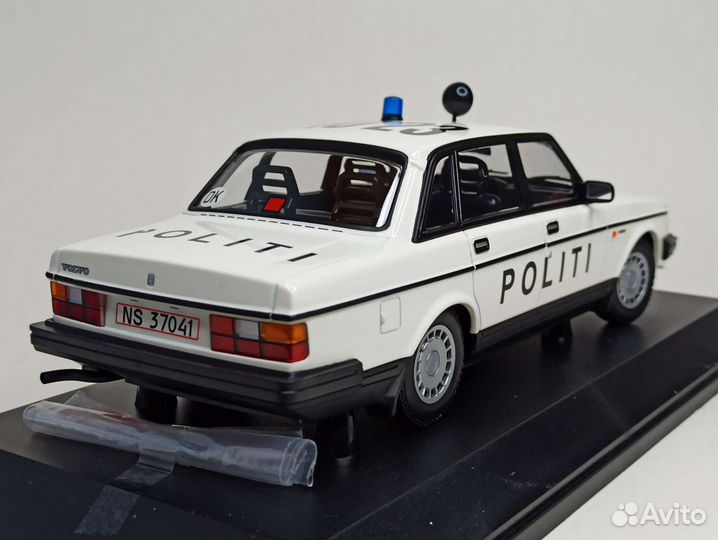 Volvo 240 GL Полиция Дании 1:18 Minichamps