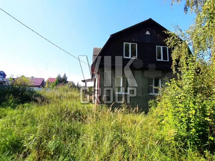 Дом 200 м² на участке 15 сот.