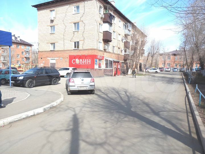 Помещение с сетевыми арендаторами, 302.7 м²