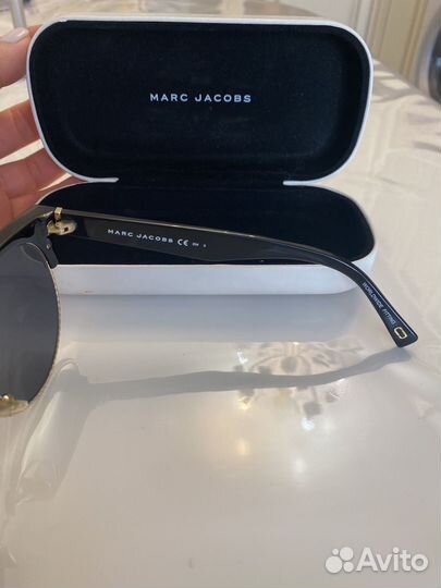 Солнцезащитные очки женские брендовые