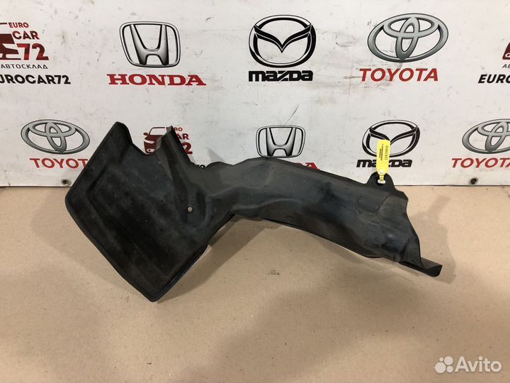 Кожух горловины бензобака Honda Accord 8 CU 08-12