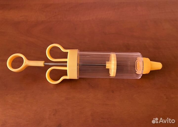 Новый кондитерский шприц, 8 насадок Tescoma