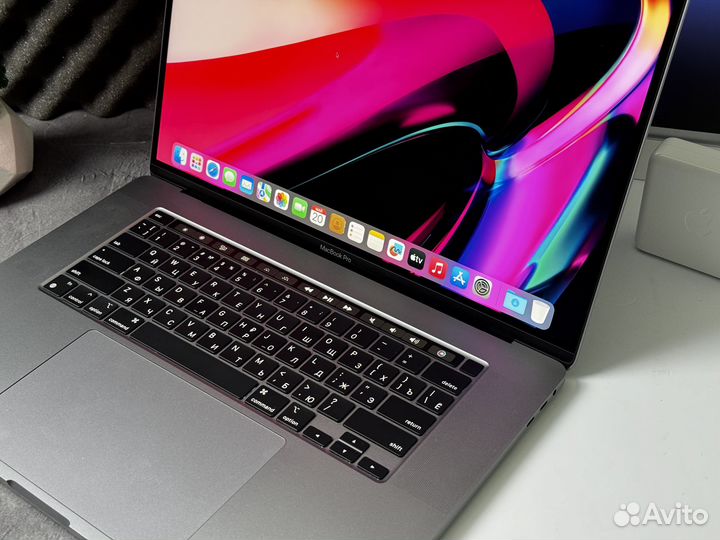 RU 2021 г.в, MacBook Pro 16 Space Gray