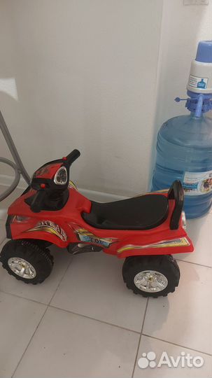 Беговел квадроцикл машинка