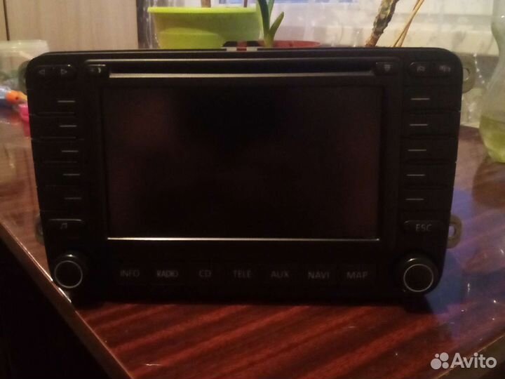Продам автомагнитолу шкода октавия а5